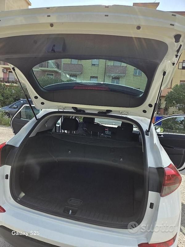 Usata Hyundai Tucson 116 CV (85 kW) 2017 Bianco SUV