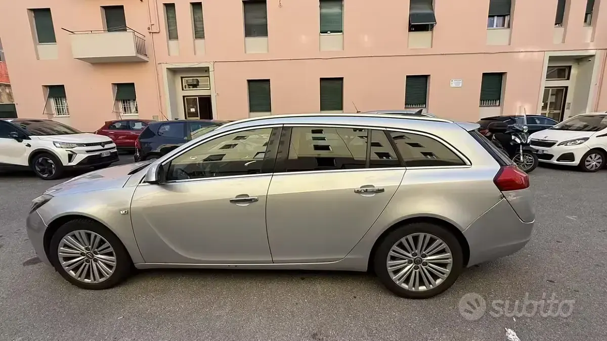 Usata Opel Insignia 2010 Grigio Station wagon