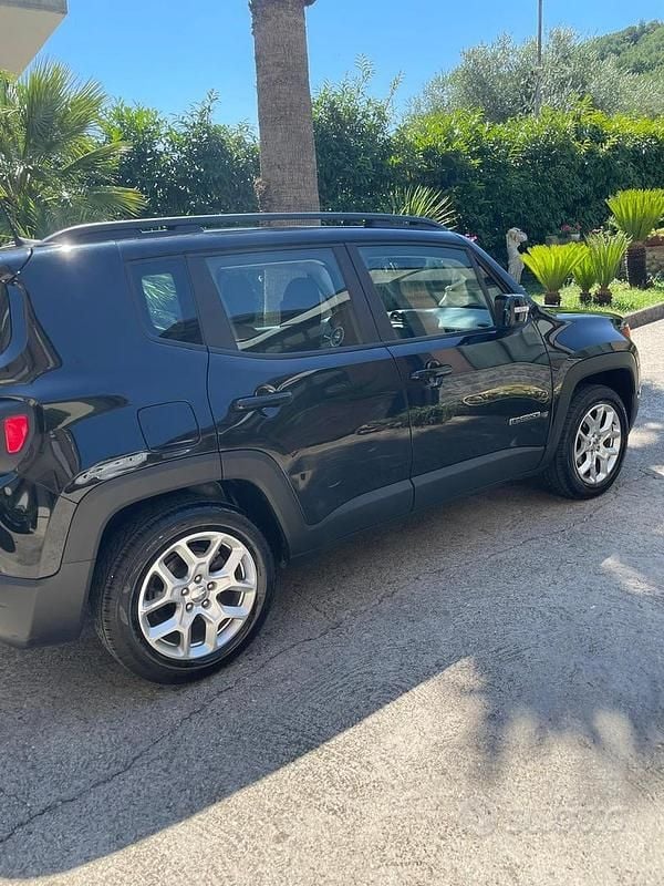 Usata Jeep Renegade 120 CV (88 kW) 2017 Nero SUV