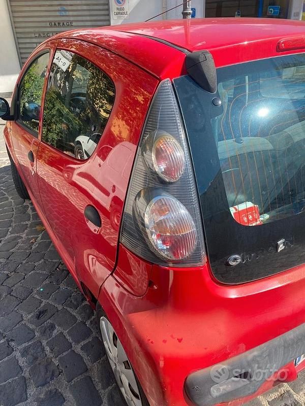 Rosso Usata 2007 Citroën C1 Due volumi | 1900 € (Buon prezzo) - Immagine 1/4
