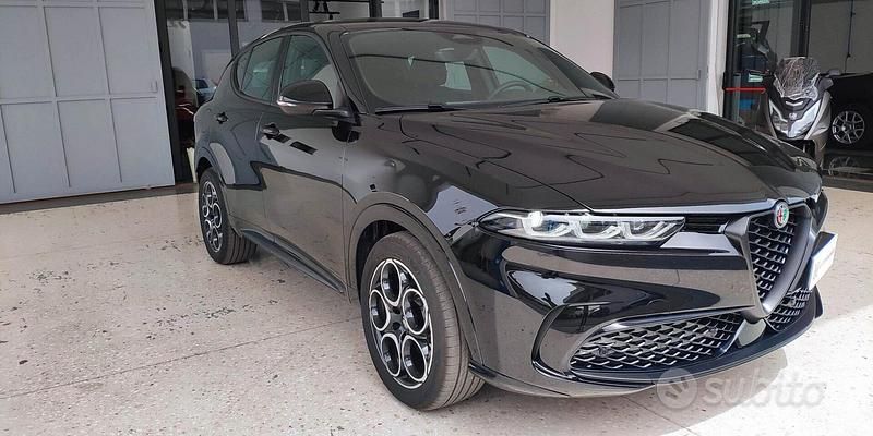 Usata Alfa Romeo Tonale Sprint 131 CV (96 kW) 2024 Rosso SUV