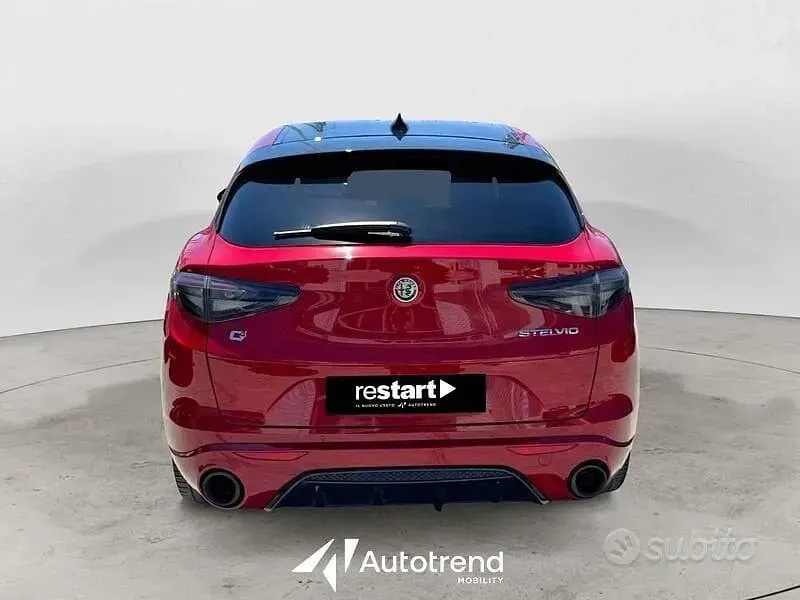 Occasion Alfa Romeo Stelvio 210 PK (154 kW) 2024 Rood SUV