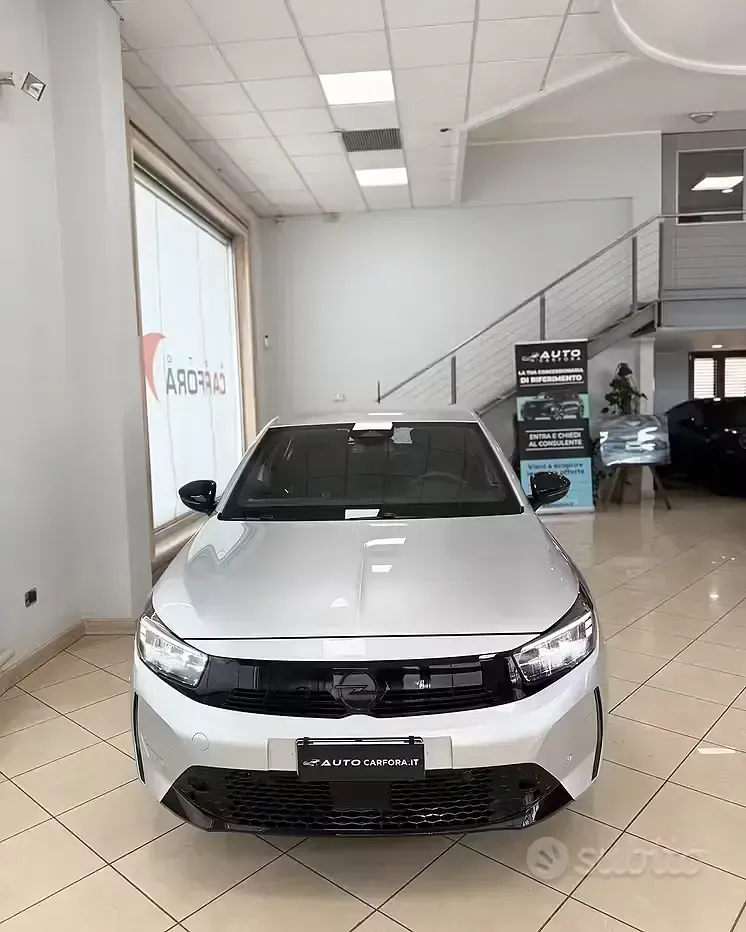 Usata Opel Corsa 101 CV (74 kW) 2025 Grigio Utilitaria