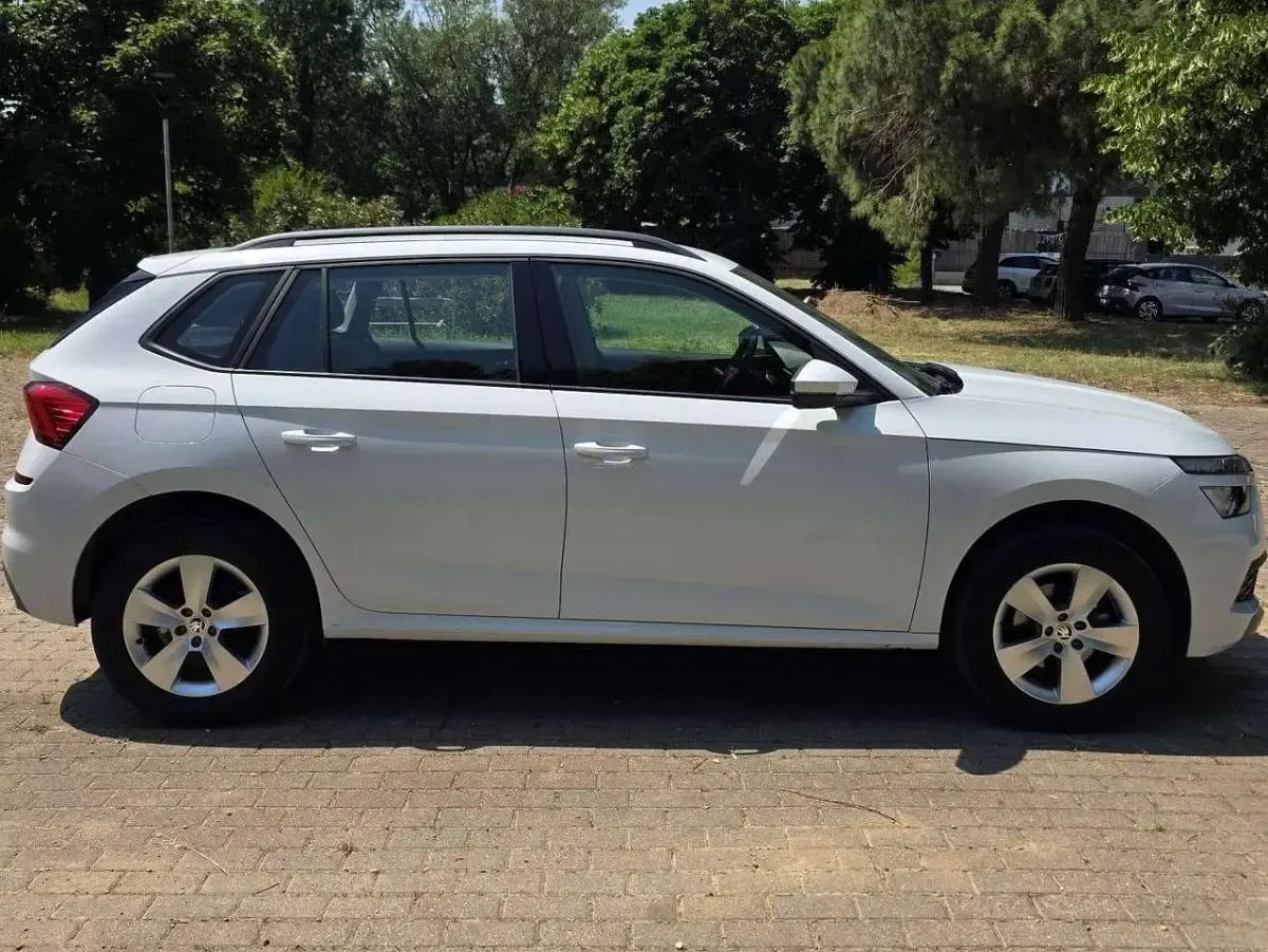 Usata Skoda Kamiq Ambition 110 CV (80 kW) 2022 Bianco SUV