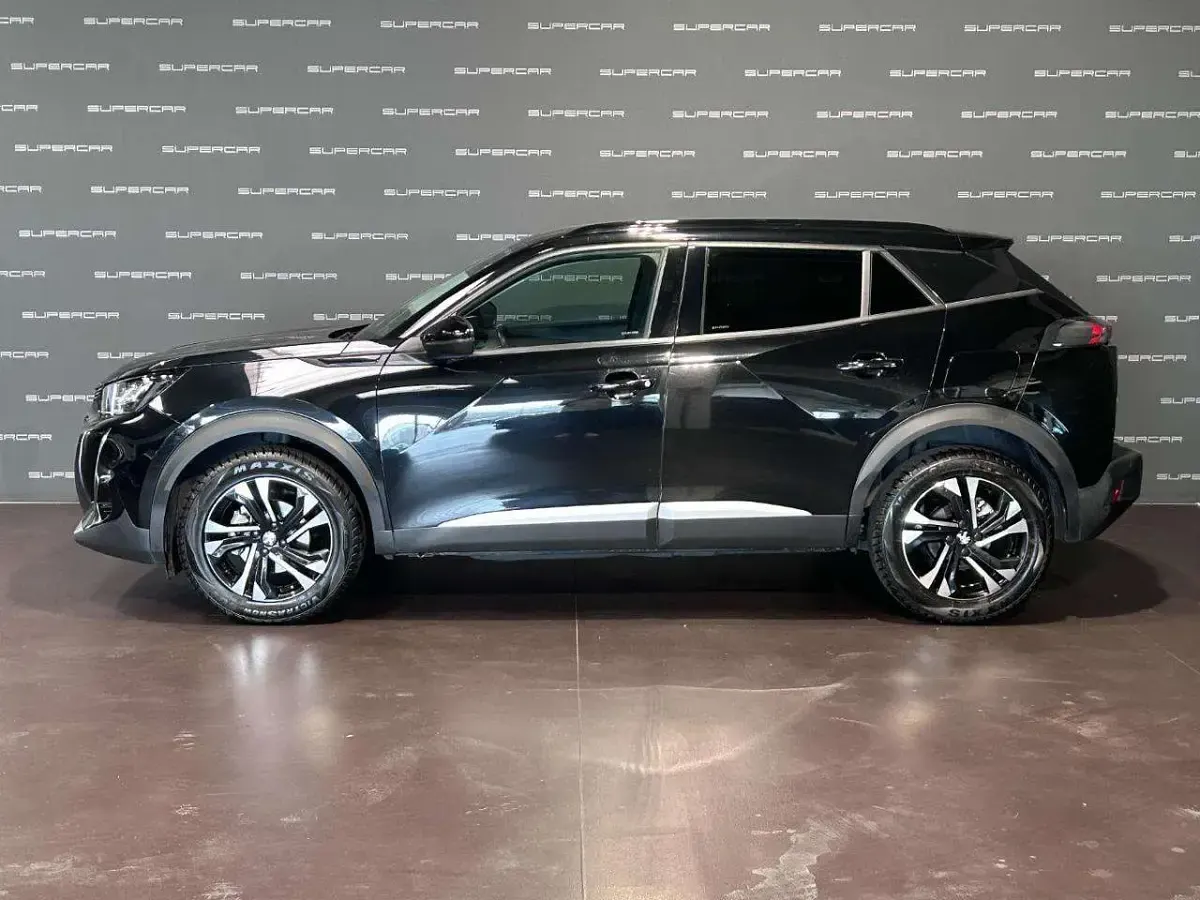 Usata Peugeot 2008 Allure 110 CV (80 kW) 2021 Nero SUV