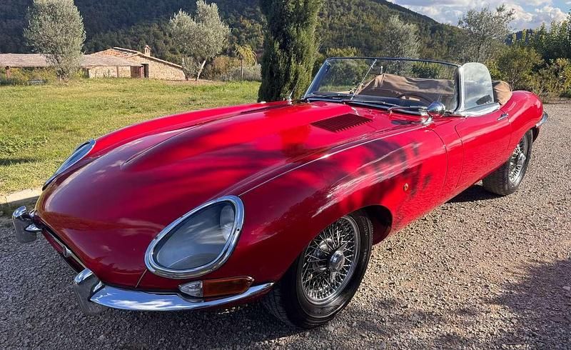 Usata Jaguar E-Type S 265 CV (194 kW) 1966 Rosso Cabrio