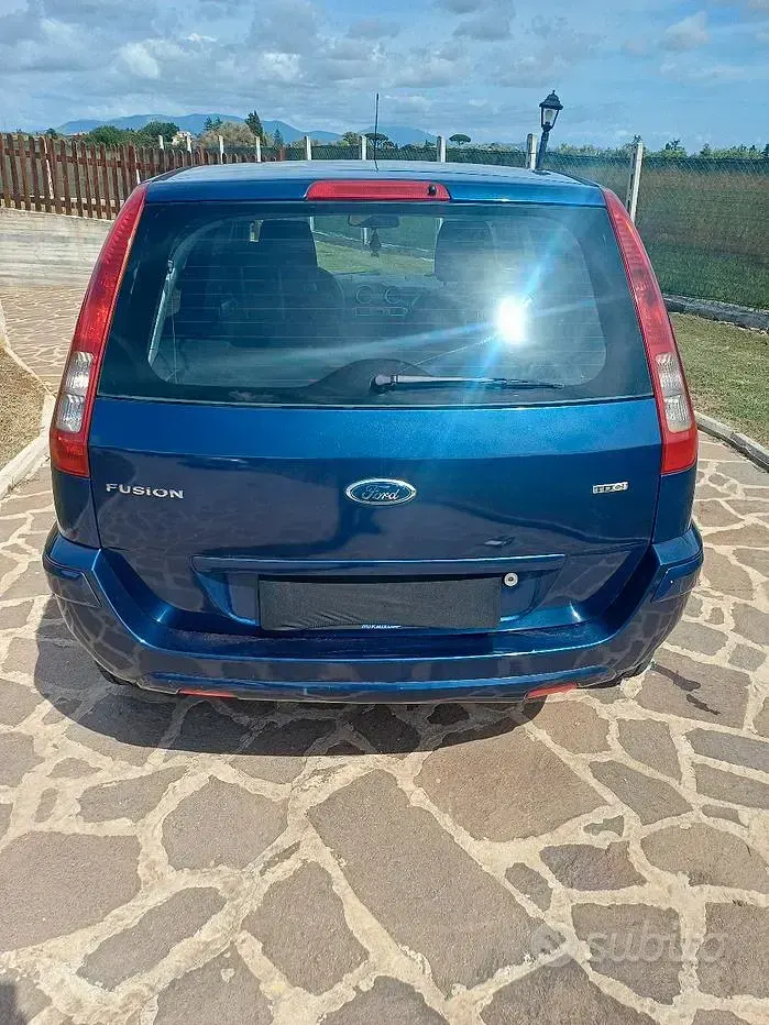 Usata Ford Fusion 68 CV (50 kW) 2008 Blu Utilitaria