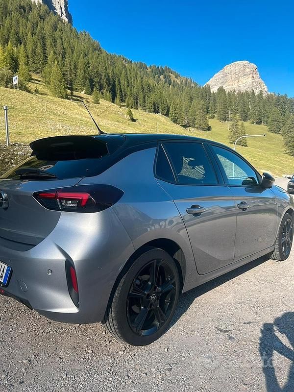 Usata Opel Corsa GS Line 102 CV (75 kW) 2023 Utilitaria