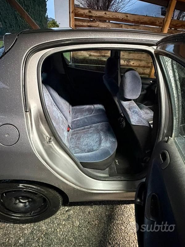 Usata Peugeot 206 60 CV (44 kW) 2000 Berlina