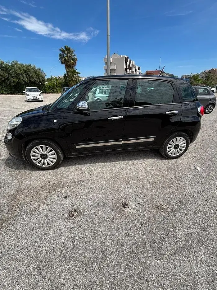 Usata Fiat 500L Pop Star 95 CV (69 kW) 2017 Nero Monovolume