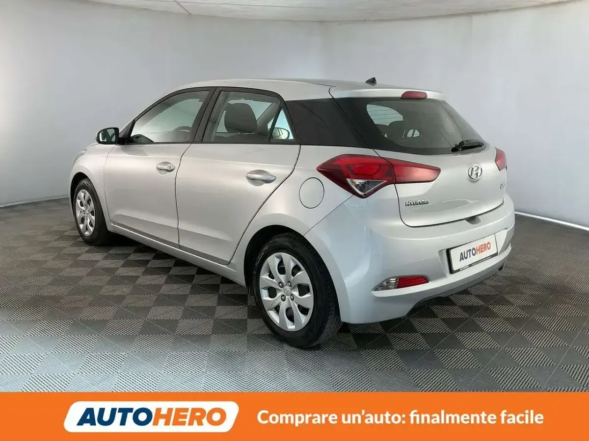 Usata Hyundai i20 Classic 84 CV (61 kW) 2017 Grigio Berlina