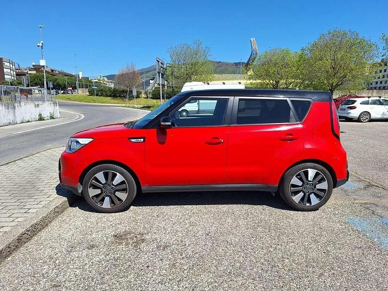Usata Kia Soul 132 CV (97 kW) 2015 Rosso SUV
