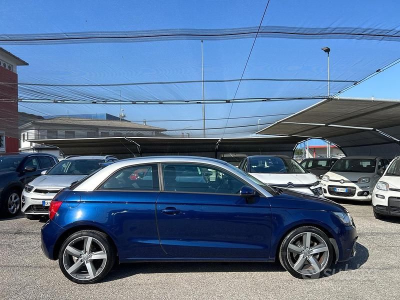 Usata Audi A1 Admired 105 CV (77 kW) 2011 Blu Utilitaria