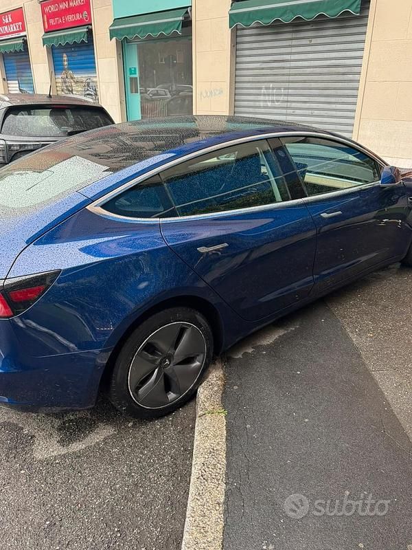 Usata Tesla Model 3 235 kW (320 CV) 2020 Blu Berlina