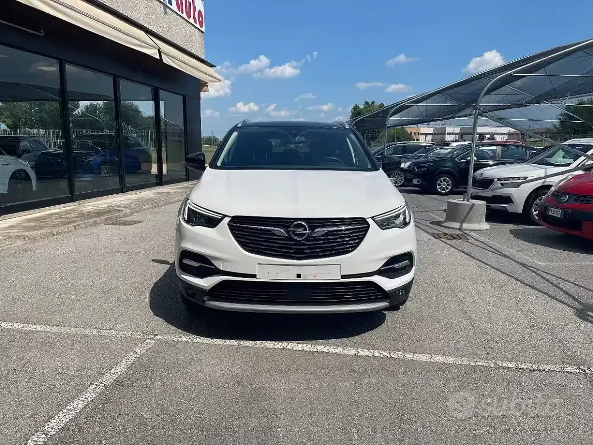 Usata Opel Grandland X S 131 CV (96 kW) 2019 Bianco tetto nero SUV