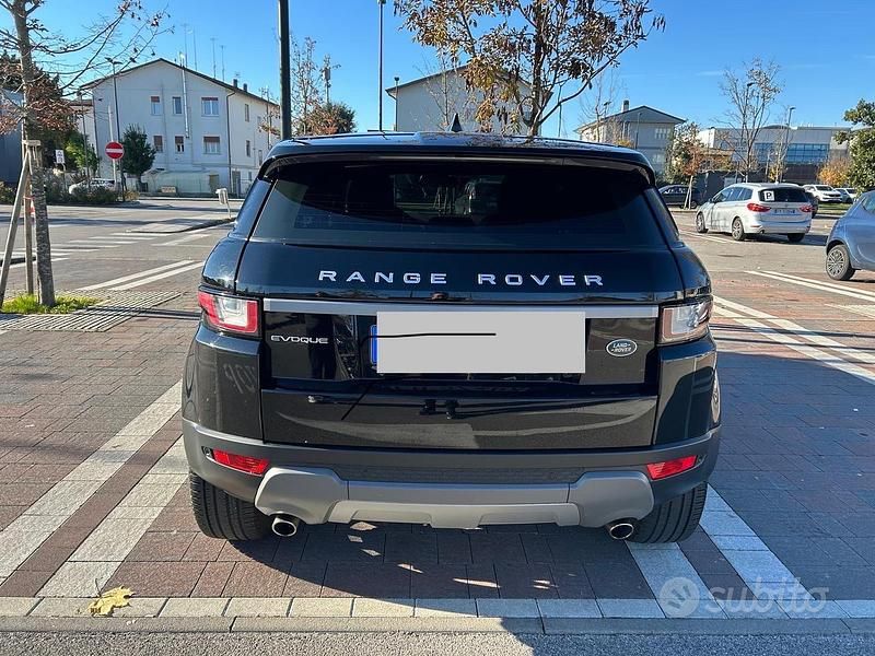 Usata Land Rover Range Rover evoque 2017 Nero Furgone