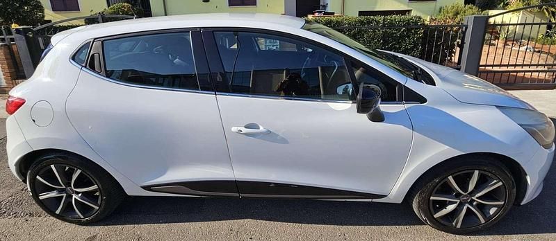 Usata Renault Clio IV 90 CV (66 kW) 2015 Berlina