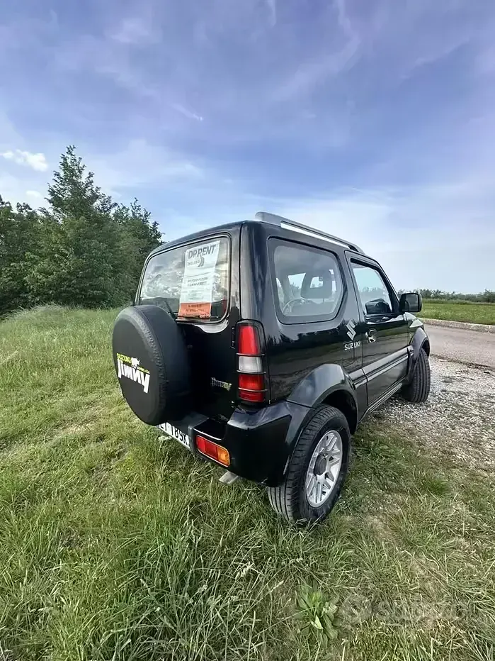 Occasion Suzuki Jimny 85 PK (62 kW) 2008 Zwart SUV