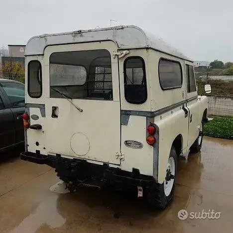 Usata Land Rover 88 90 CV (66 kW) 1970 SUV