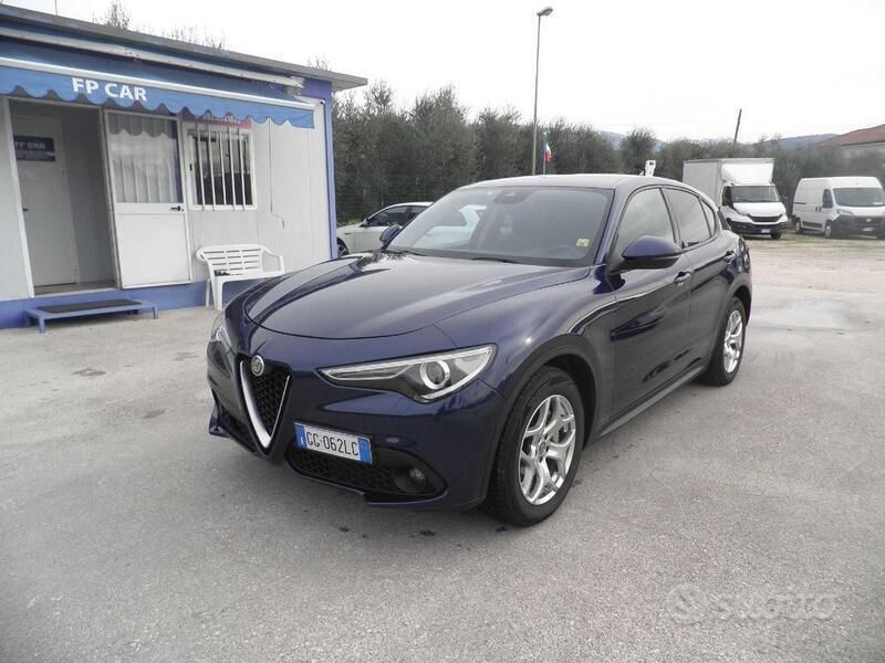 Blu Usata 2021 Alfa Romeo Stelvio Business SUV | 24.950 € (Cara) - Immagine 1/4