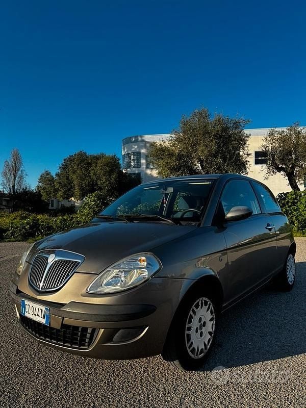 Usata Lancia Ypsilon 2006 Utilitaria