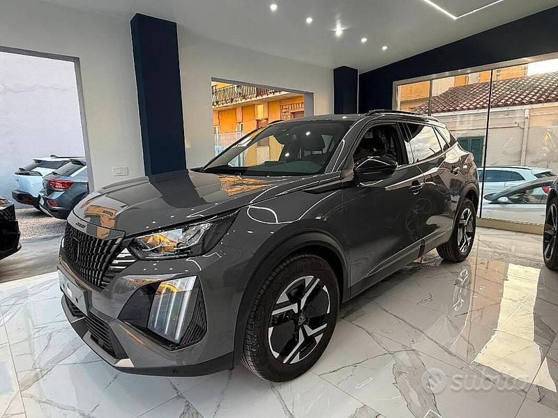 Grigio Nuova 2025 Peugeot 2008 Allure SUV | 22.900 € (Super prezzo) - Immagine 1/4