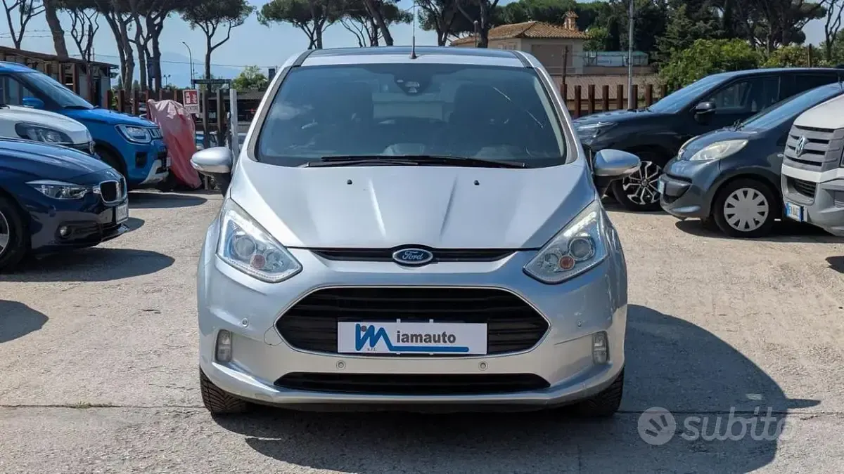 Usata Ford B-MAX 101 CV (74 kW) 2015 Grigio Monovolume