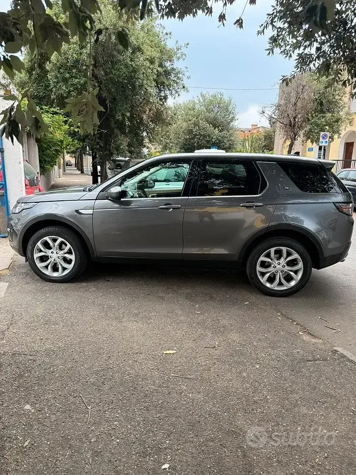 Usata Land Rover Discovery 180 CV (132 kW) 2017 Grigio SUV