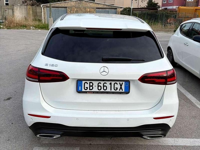 Usata Mercedes B180 136 CV (100 kW) 2020 Bianco Monovolume