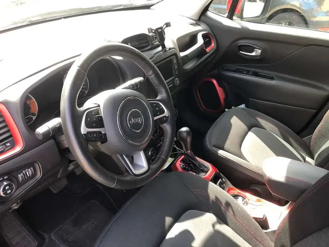 Usata Jeep Renegade Trailhawk 170 CV (125 kW) 2015 SUV