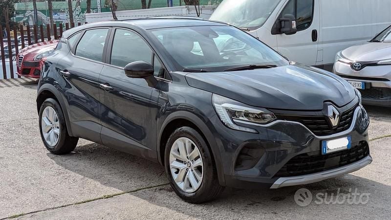 Usata Renault Captur Equilibre 90 CV (66 kW) 2023 Blu SUV