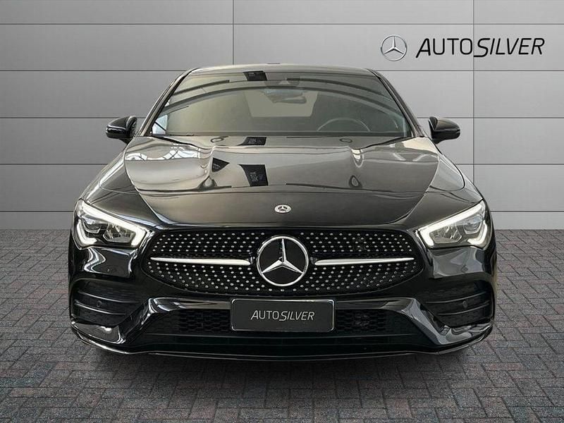 Usata Mercedes CLA200 Premium 150 CV (110 kW) 2022 Nero / metallizzato Coupé