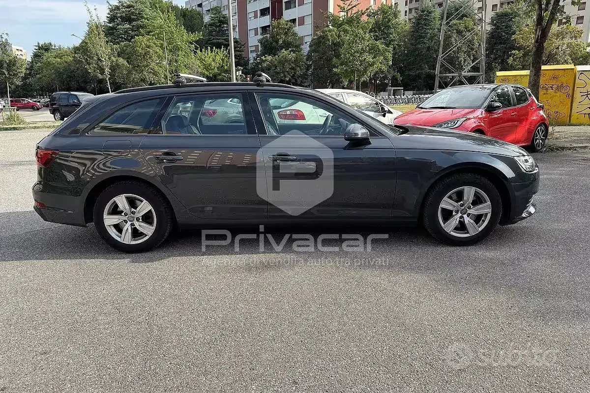 Usata Audi A4 122 CV (89 kW) 2019 Grigio Station wagon