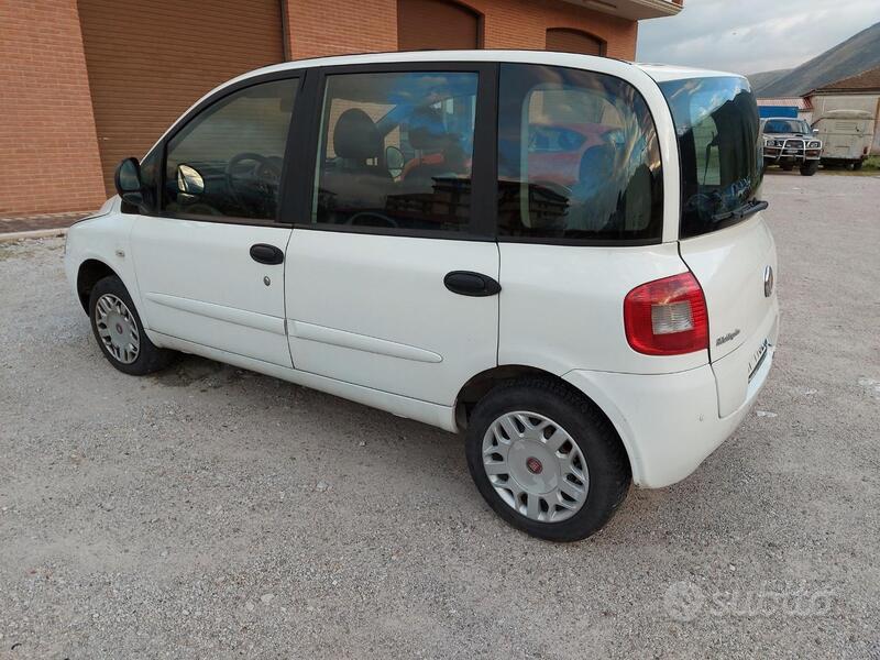Usato 2009 Fiat Multipla 1.6 Benzin 103 CV (1.800 €) | Campania | AutoUncle