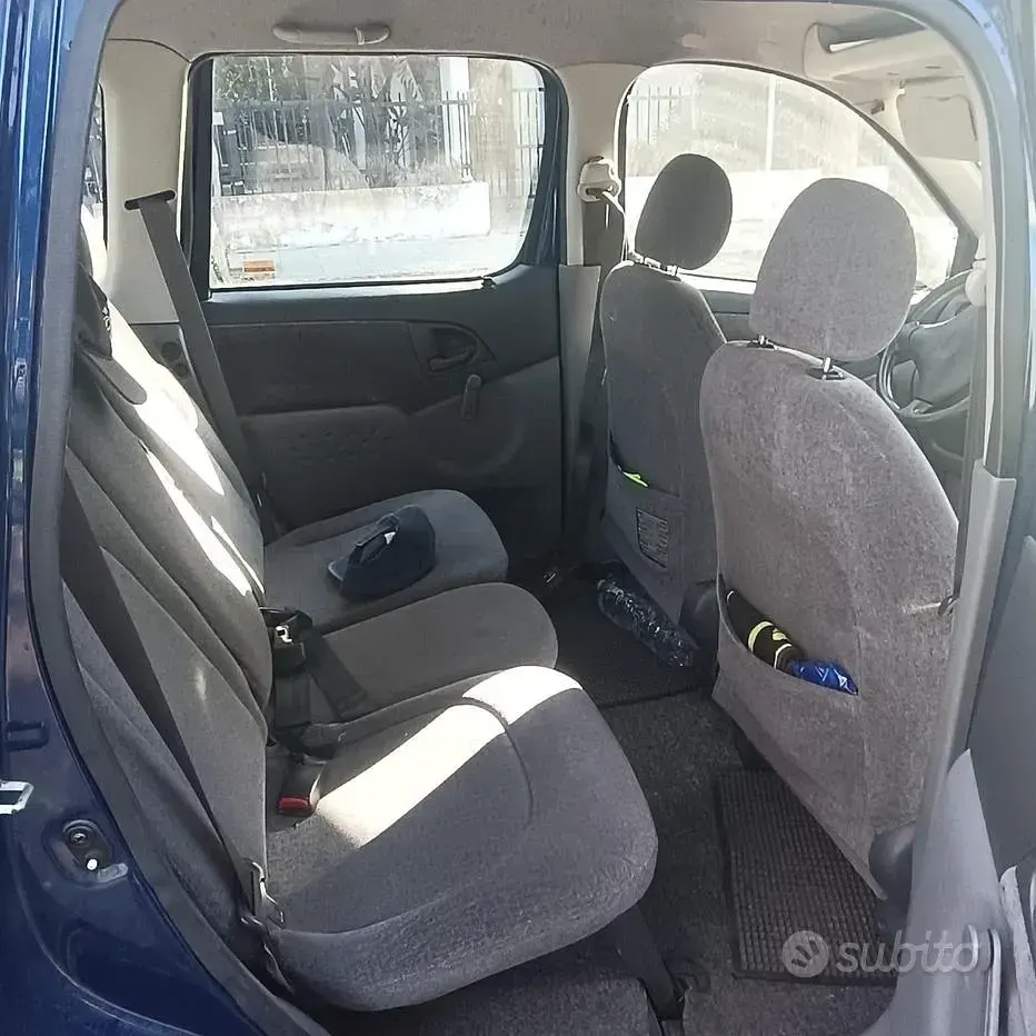 Usata Toyota Yaris Verso Sol 86 CV (63 kW) 2000 Bluazzurro Monovolume