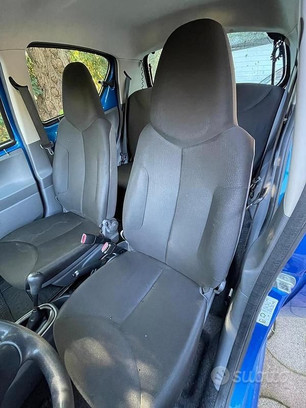 Usata Toyota Aygo 2011 Blu Utilitaria