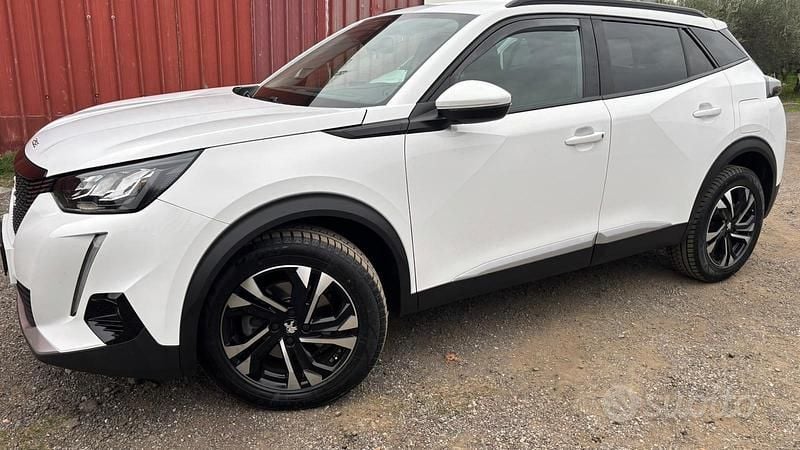 Usata Peugeot 2008 Allure 131 CV (96 kW) 2021 Bianco SUV