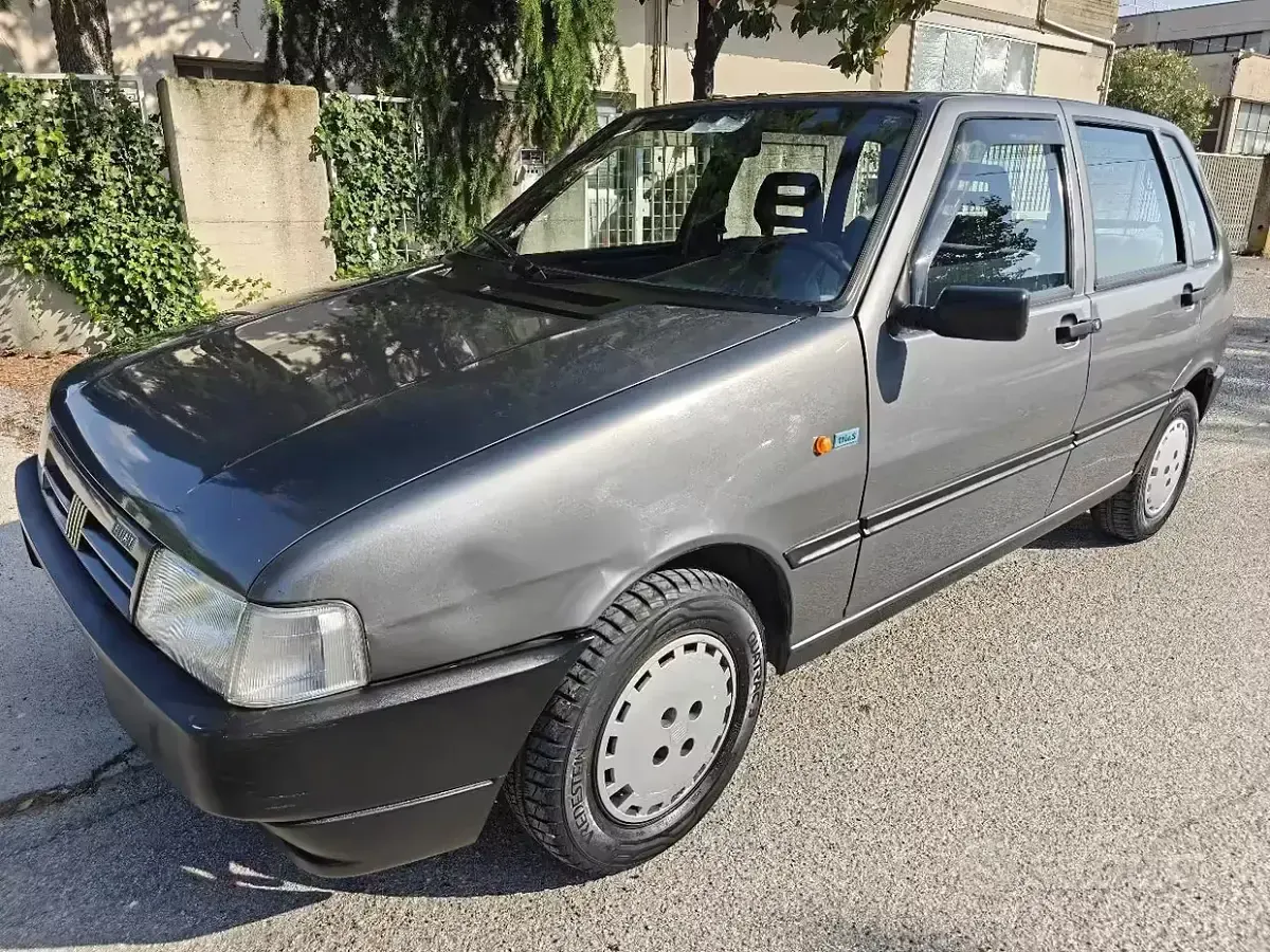 Usata Fiat Uno 49 CV (36 kW) 1992 Grigio Utilitaria