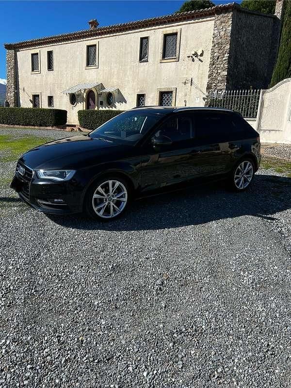 Usata 2015 Audi A3 Admired Tre volumi | 10.900 € (Buon prezzo) - Immagine 1/4