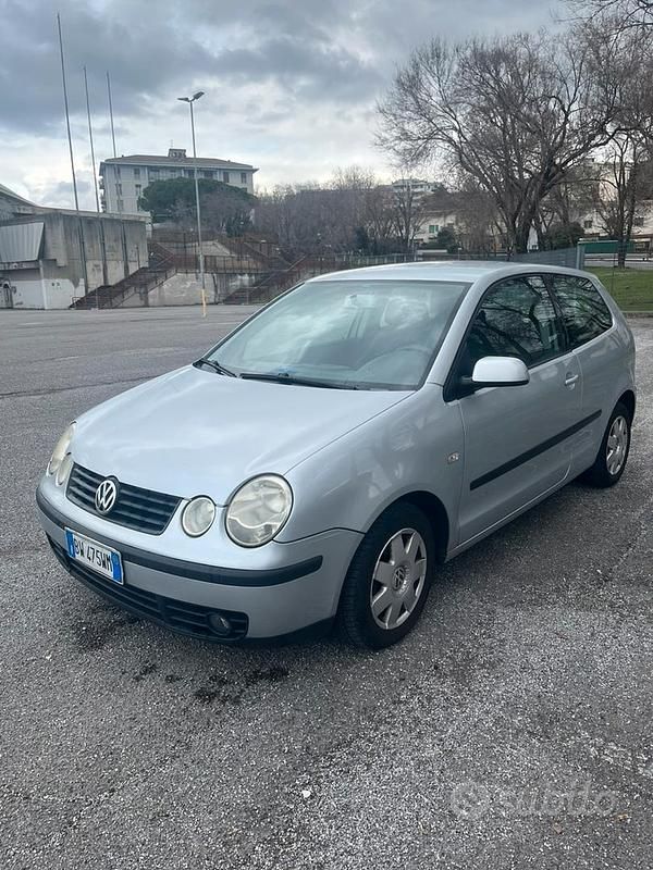 Usata VW Polo Comfortline 75 CV (55 kW) 2002 Berlina