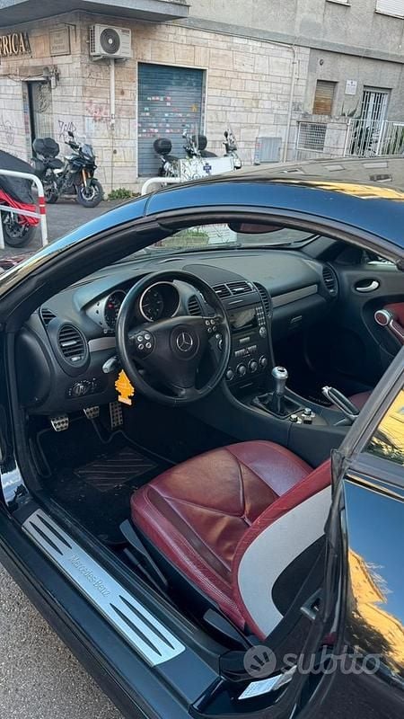 Usata Mercedes SLK200 160 CV (117 kW) 2006 Nero Cabrio