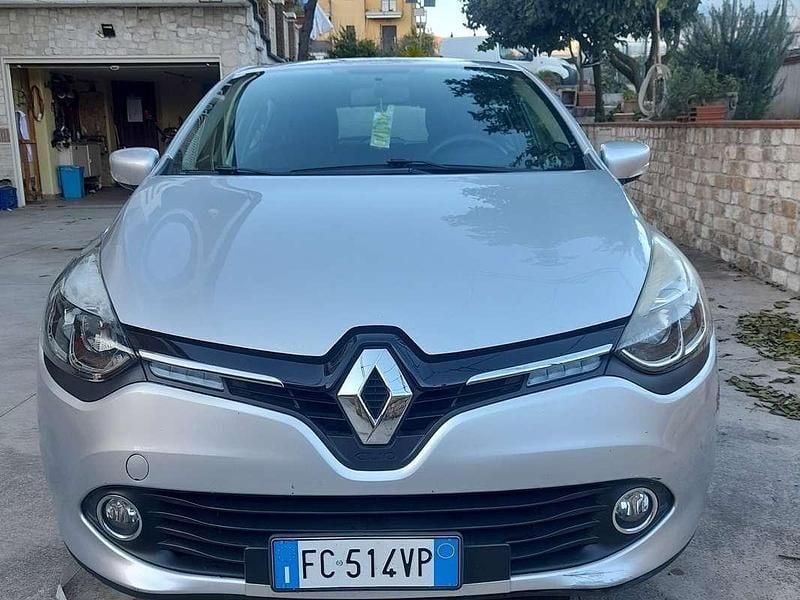 Usata Renault Clio IV 90 CV (66 kW) 2015 Berlina