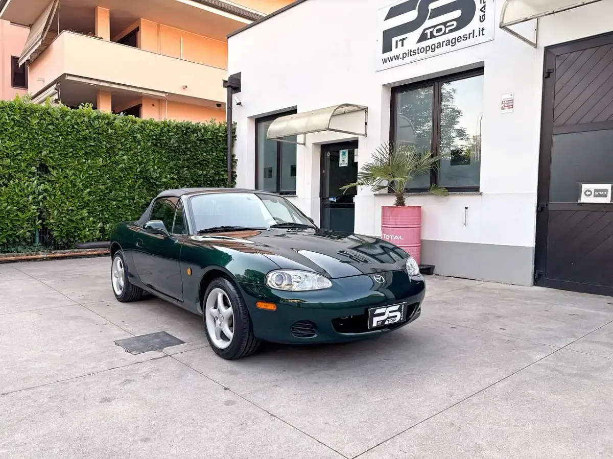 Usata Mazda MX5 110 CV (80 kW) 2002 Verde Cabrio