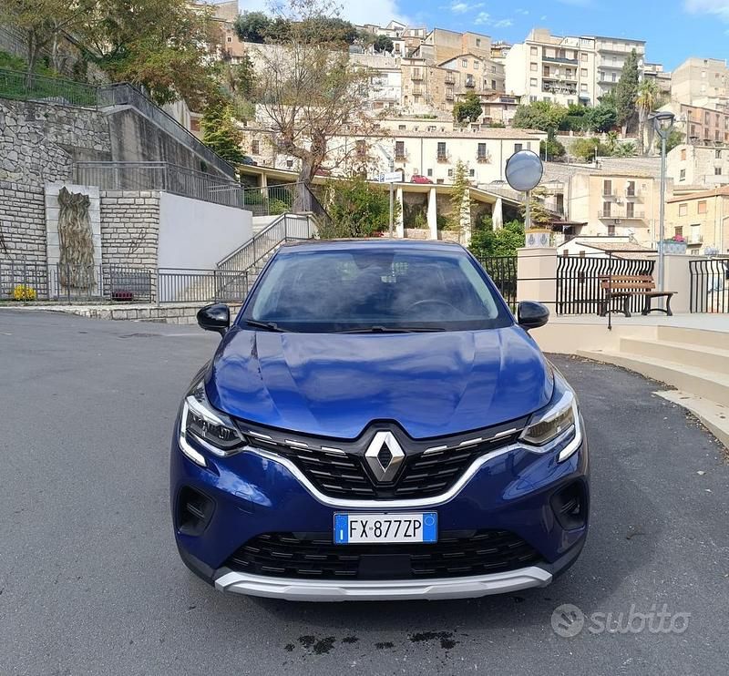 Usata Renault Captur Intens 101 CV (74 kW) 2019 Blu SUV