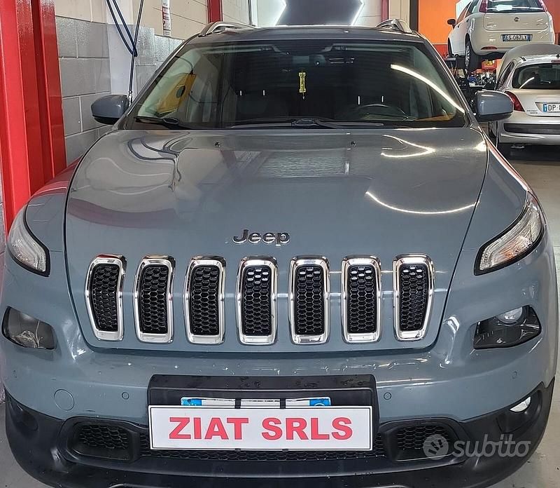 Usata Jeep Cherokee Limited 184 CV (135 kW) 2015 Grigio SUV