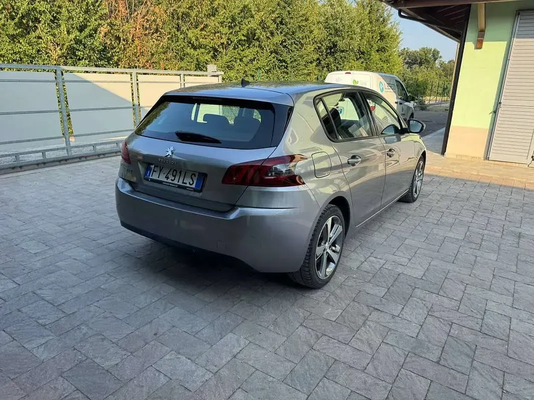 Usata Peugeot 308 Allure 131 CV (96 kW) 2019 Grigio Berlina