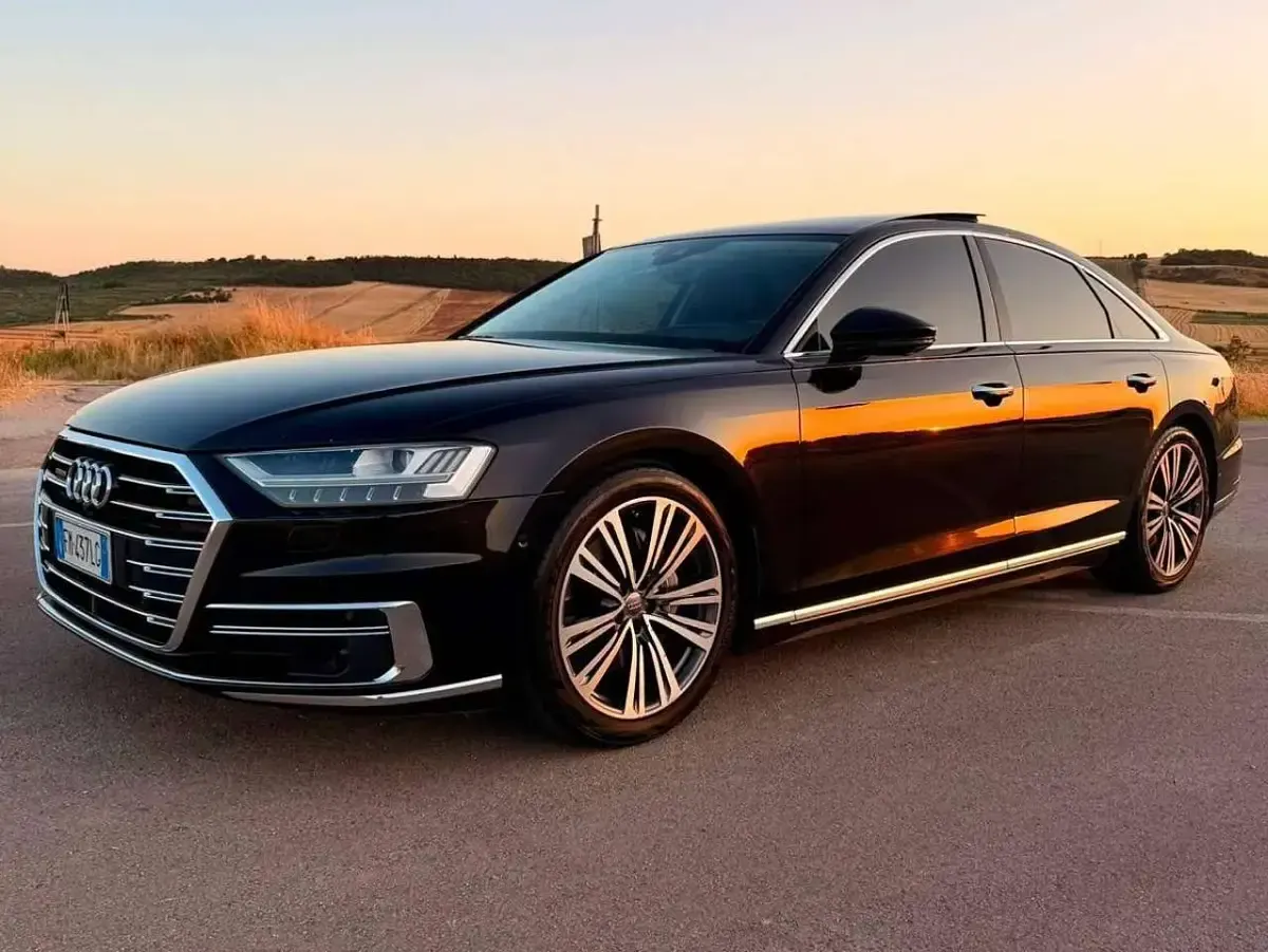 Usata Audi A8 286 CV (210 kW) 2017 Nero mythos Berlina