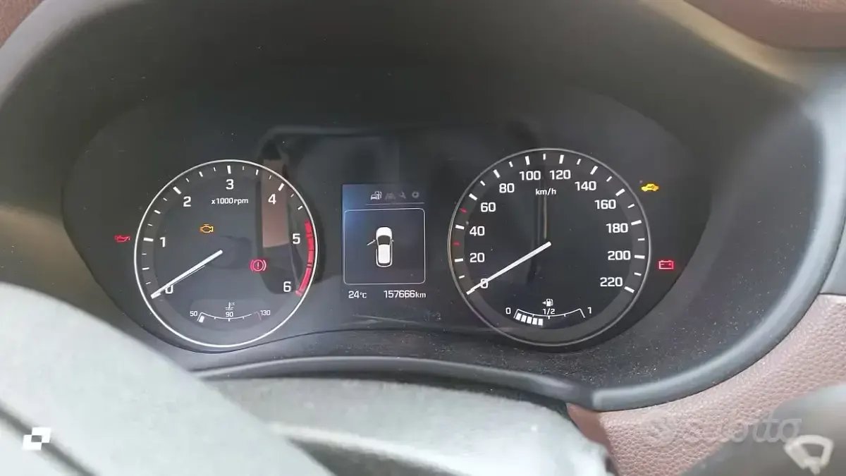 Usata Hyundai i20 75 CV (55 kW) 2015 Grigio Berlina