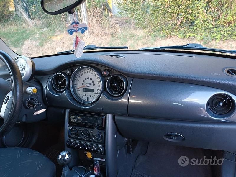 Usata Mini One D 88 CV (64 kW) 2006 Grigio Utilitaria