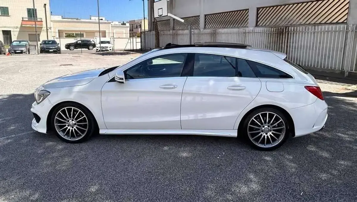 Usata Mercedes CLA200 Shooting Brake Premium 136 CV (100 kW) 2015 Bianco Station wagon